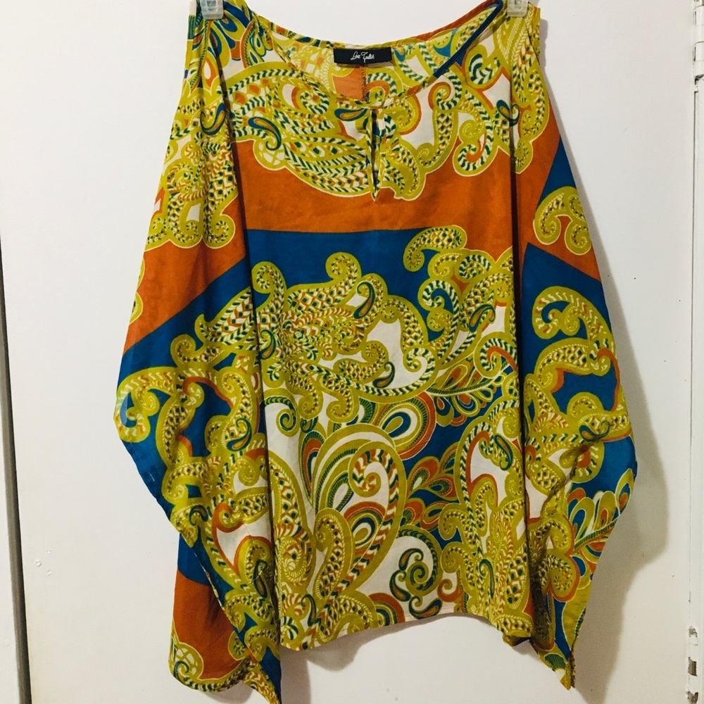 Blouse with butterfly sleeves by Live Culture